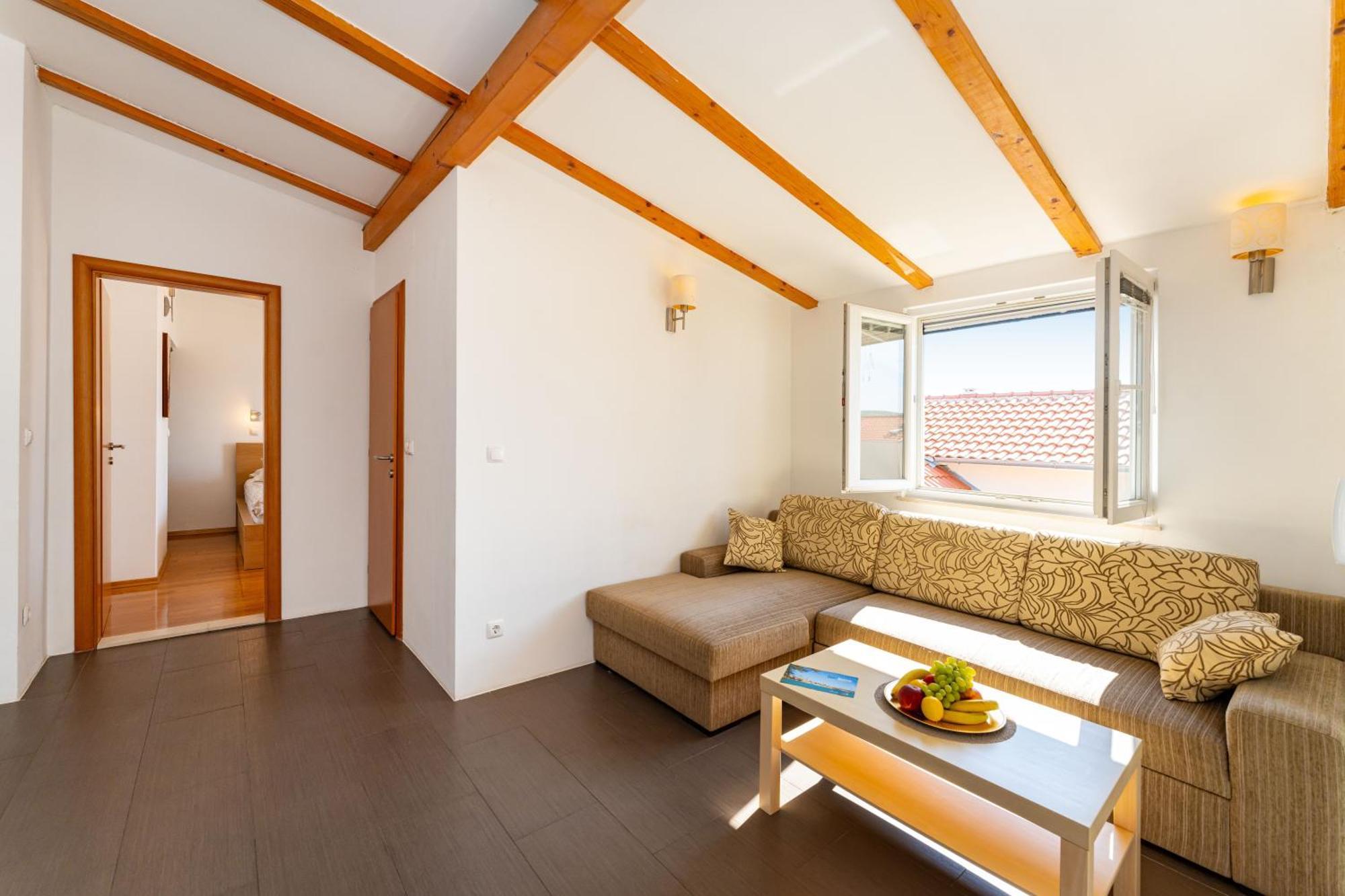 Apartmenthouse Ivana Бетина Экстерьер фото